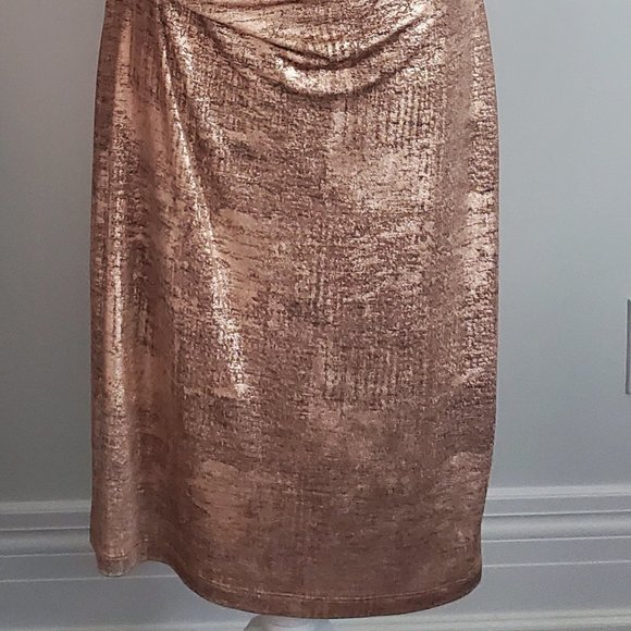 NWOT* Women's Ruched Party Dress Rose Gold Metallic & Black Cowl Neck Size 12 - Picture 2 of 12